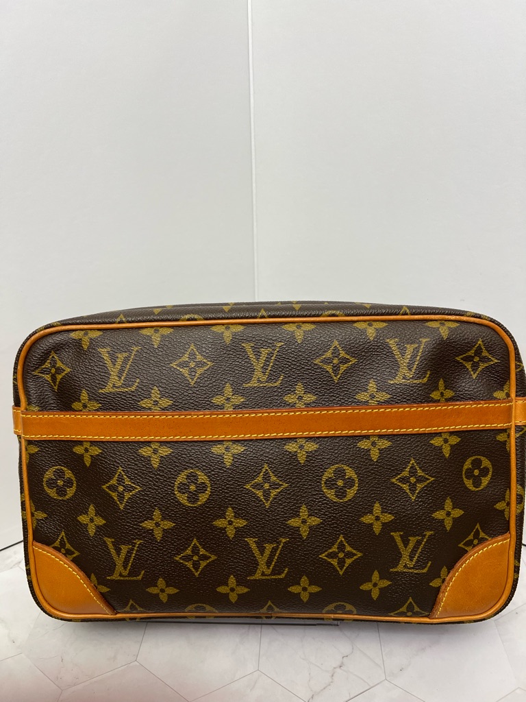 Louis Vuitton Monogram Canvas Toiletry Pouch/Clutch In Brown And Tan